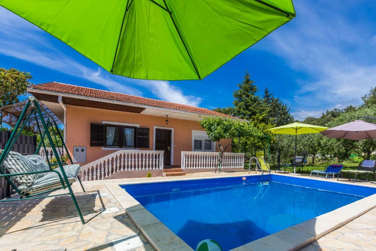 Holiday Home Flora Zadar Eksteriør bilde