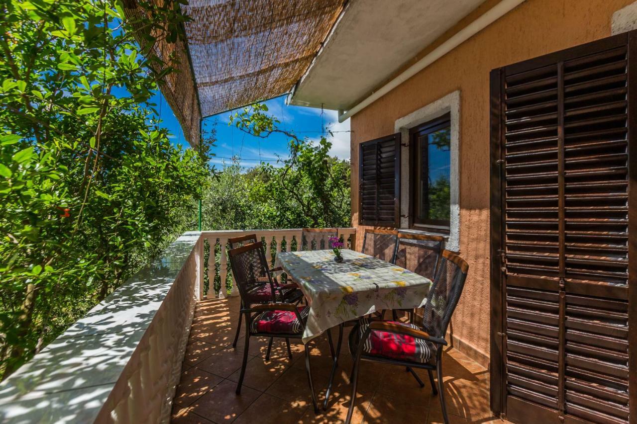 Holiday Home Flora Zadar Eksteriør bilde